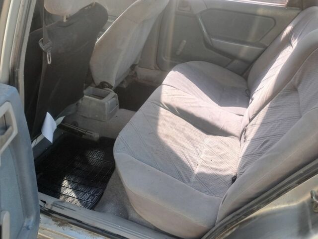 Серый Опель Вектра, объемом двигателя 2 л и пробегом 325 тыс. км за 950 $, фото 7 на Automoto.ua