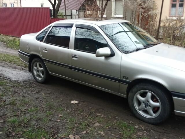 Серый Опель Вектра, объемом двигателя 2 л и пробегом 435 тыс. км за 1600 $, фото 8 на Automoto.ua