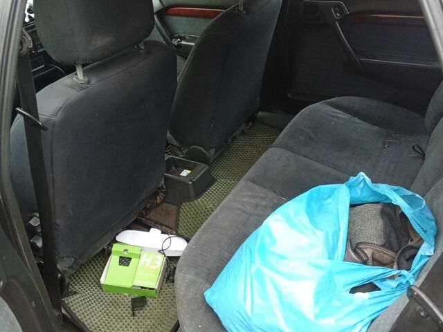 Серый Опель Вектра, объемом двигателя 2 л и пробегом 435 тыс. км за 1600 $, фото 3 на Automoto.ua