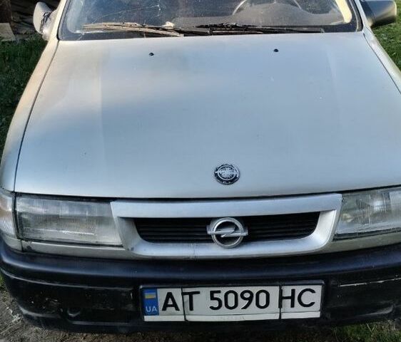 Серый Опель Вектра, объемом двигателя 1.8 л и пробегом 270 тыс. км за 1200 $, фото 2 на Automoto.ua