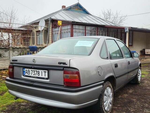 Серый Опель Вектра, объемом двигателя 1.6 л и пробегом 300 тыс. км за 1800 $, фото 6 на Automoto.ua