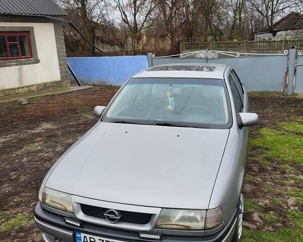 Серый Опель Вектра, объемом двигателя 1.6 л и пробегом 300 тыс. км за 1800 $, фото 7 на Automoto.ua