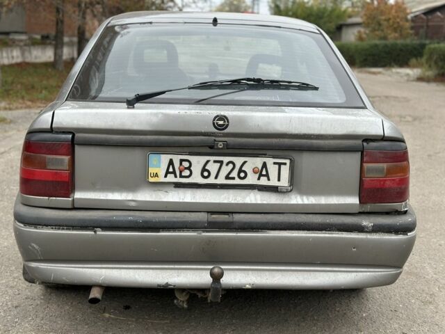 Серый Опель Вектра, объемом двигателя 1.8 л и пробегом 211 тыс. км за 650 $, фото 4 на Automoto.ua