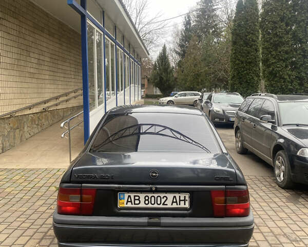 Серый Опель Вектра, объемом двигателя 2 л и пробегом 250 тыс. км за 1900 $, фото 8 на Automoto.ua