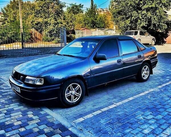 Серый Опель Вектра, объемом двигателя 1.8 л и пробегом 445 тыс. км за 1070 $, фото 5 на Automoto.ua