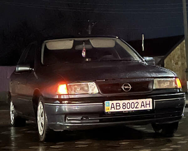 Серый Опель Вектра, объемом двигателя 2 л и пробегом 250 тыс. км за 1900 $, фото 4 на Automoto.ua