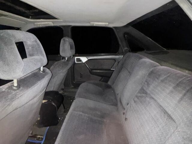 Серый Опель Вектра, объемом двигателя 1.8 л и пробегом 200 тыс. км за 550 $, фото 5 на Automoto.ua