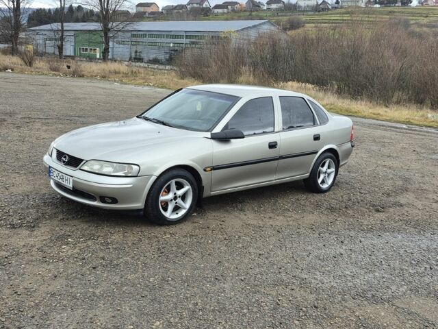 Сірий Опель Вектра, об'ємом двигуна 1.8 л та пробігом 267 тис. км за 1850 $, фото 3 на Automoto.ua