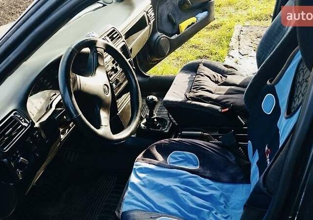 Серый Опель Вектра, объемом двигателя 1.8 л и пробегом 445 тыс. км за 1070 $, фото 1 на Automoto.ua