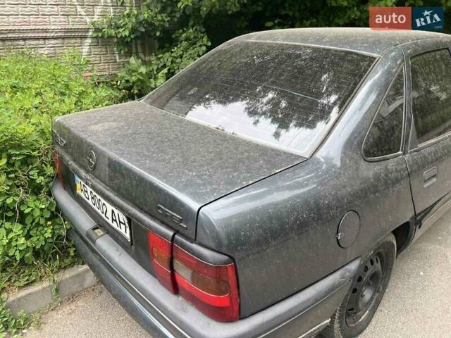 Серый Опель Вектра, объемом двигателя 2 л и пробегом 179 тыс. км за 1599 $, фото 3 на Automoto.ua