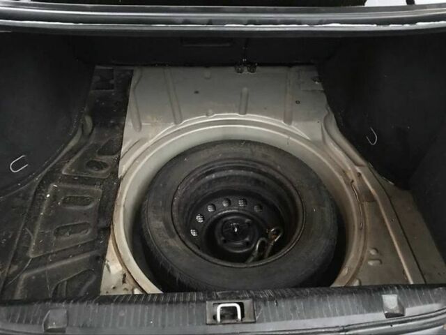 Сірий Опель Вектра, об'ємом двигуна 1.6 л та пробігом 280 тис. км за 1800 $, фото 1 на Automoto.ua