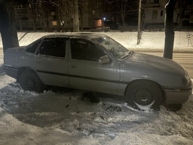 Серый Опель Вектра, объемом двигателя 1.8 л и пробегом 200 тыс. км за 550 $, фото 1 на Automoto.ua