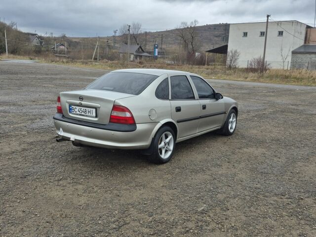 Сірий Опель Вектра, об'ємом двигуна 1.8 л та пробігом 267 тис. км за 1850 $, фото 6 на Automoto.ua