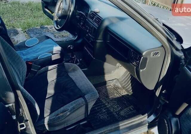 Серый Опель Вектра, объемом двигателя 1.8 л и пробегом 445 тыс. км за 1070 $, фото 4 на Automoto.ua