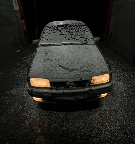 Серый Опель Вектра, объемом двигателя 2 л и пробегом 200 тыс. км за 1700 $, фото 4 на Automoto.ua