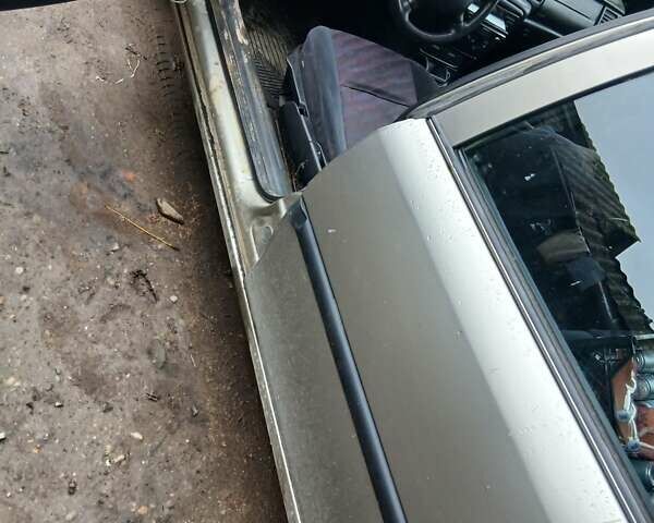 Опель Вектра 1995 в Сторожинце на Automoto.ua Серый Опель Вектра, объемом двигателя 1.6 л и пробегом 128 тыс. км за 1000 $, фото 1 на Automoto.ua