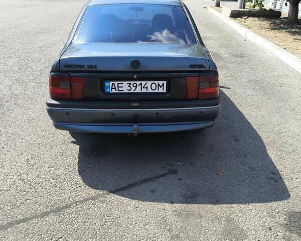 Сірий Опель Вектра, об'ємом двигуна 1.8 л та пробігом 241 тис. км за 2200 $, фото 2 на Automoto.ua