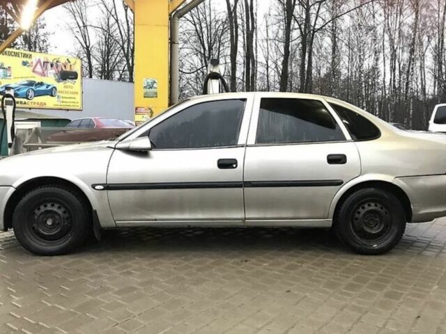 Сірий Опель Вектра, об'ємом двигуна 1.6 л та пробігом 280 тис. км за 1800 $, фото 2 на Automoto.ua