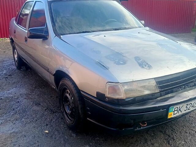 Опель Вектра 1995 в Ровно на Automoto.ua Серый Опель Вектра, объемом двигателя 2 л и пробегом 337 тыс. км за 600 $, фото 1 на Automoto.ua