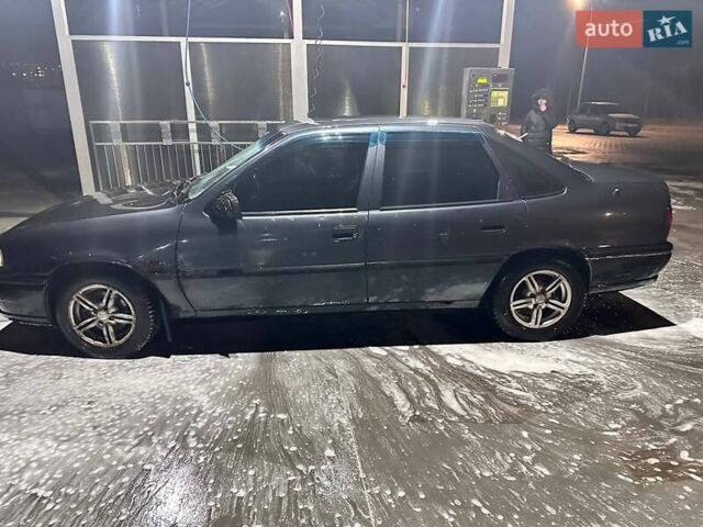 Серый Опель Вектра, объемом двигателя 1.8 л и пробегом 454 тыс. км за 1000 $, фото 6 на Automoto.ua