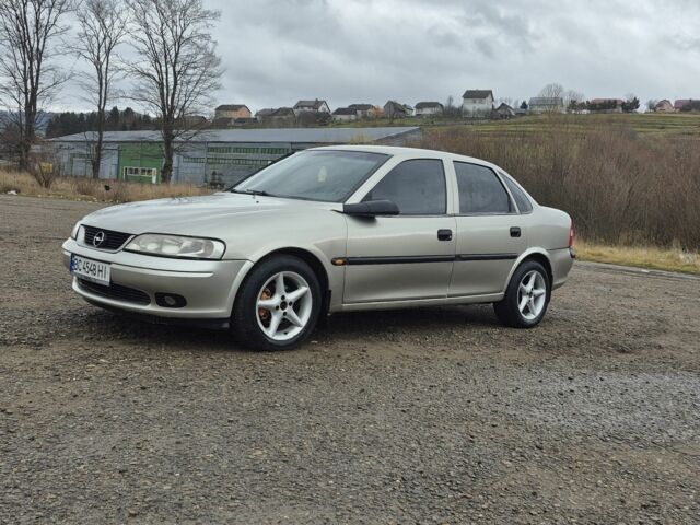 Сірий Опель Вектра, об'ємом двигуна 1.8 л та пробігом 267 тис. км за 1850 $, фото 1 на Automoto.ua