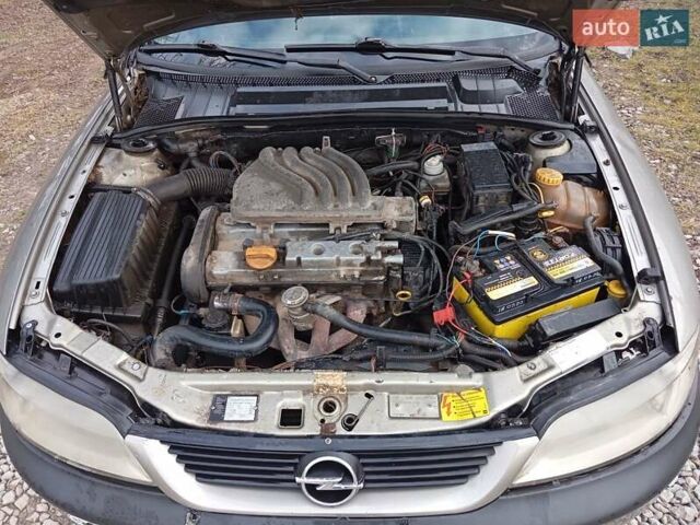 Сірий Опель Вектра, об'ємом двигуна 1.6 л та пробігом 300 тис. км за 900 $, фото 5 на Automoto.ua