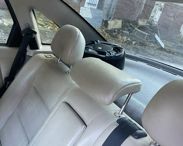 Серый Опель Вектра, объемом двигателя 1.6 л и пробегом 400 тыс. км за 1650 $, фото 8 на Automoto.ua