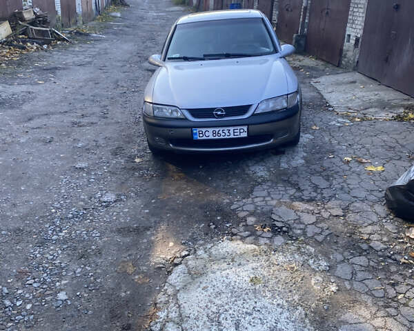 Серый Опель Вектра, объемом двигателя 1.6 л и пробегом 400 тыс. км за 1650 $, фото 4 на Automoto.ua