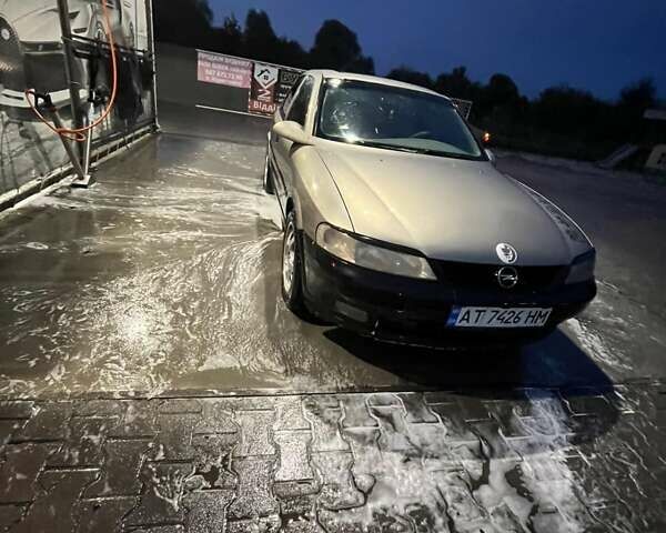 Серый Опель Вектра, объемом двигателя 1.6 л и пробегом 340 тыс. км за 1900 $, фото 3 на Automoto.ua