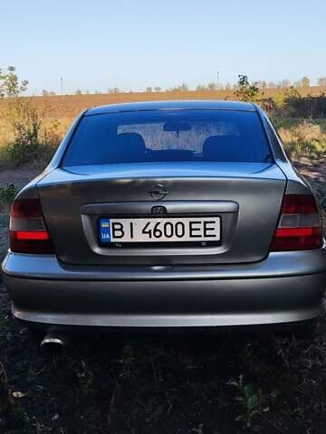 Серый Опель Вектра, объемом двигателя 2 л и пробегом 300 тыс. км за 2000 $, фото 7 на Automoto.ua