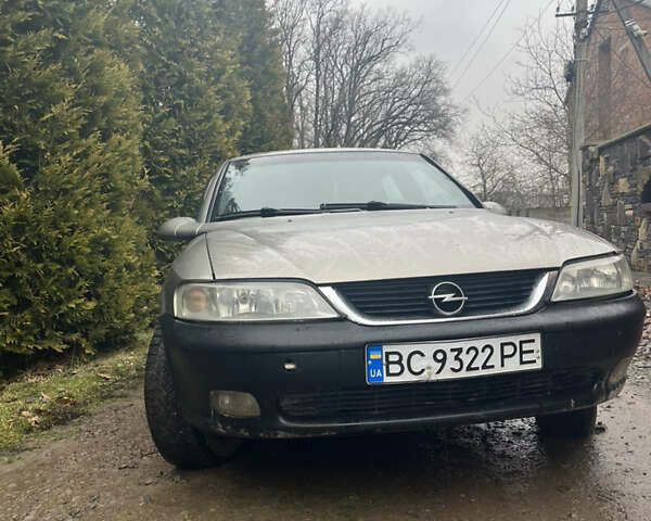 Серый Опель Вектра, объемом двигателя 1.6 л и пробегом 330 тыс. км за 1850 $, фото 6 на Automoto.ua
