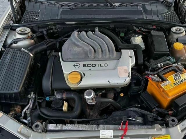 Сірий Опель Вектра, об'ємом двигуна 1.6 л та пробігом 300 тис. км за 1700 $, фото 3 на Automoto.ua