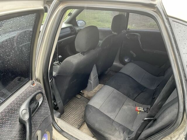 Сірий Опель Вектра, об'ємом двигуна 1.8 л та пробігом 500 тис. км за 800 $, фото 6 на Automoto.ua