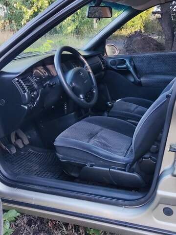 Серый Опель Вектра, объемом двигателя 2 л и пробегом 300 тыс. км за 2000 $, фото 3 на Automoto.ua