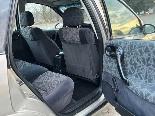 Сірий Опель Вектра, об'ємом двигуна 1.6 л та пробігом 299 тис. км за 2650 $, фото 12 на Automoto.ua