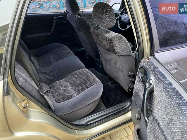 Сірий Опель Вектра, об'ємом двигуна 2 л та пробігом 190 тис. км за 2800 $, фото 8 на Automoto.ua