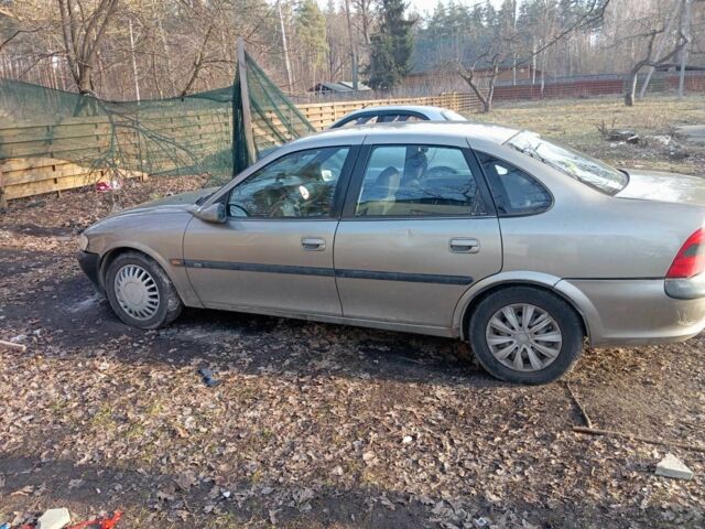 Сірий Опель Вектра, об'ємом двигуна 1.8 л та пробігом 270 тис. км за 1309 $, фото 6 на Automoto.ua