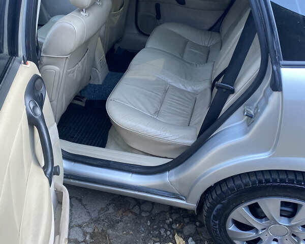 Серый Опель Вектра, объемом двигателя 1.6 л и пробегом 400 тыс. км за 1650 $, фото 9 на Automoto.ua