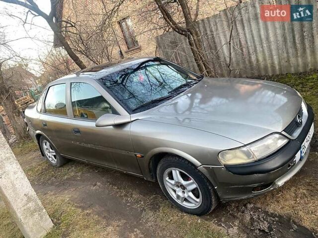 Серый Опель Вектра, объемом двигателя 1.6 л и пробегом 350 тыс. км за 1000 $, фото 5 на Automoto.ua