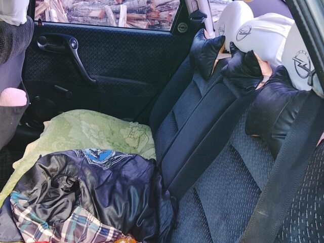 Серый Опель Вектра, объемом двигателя 1.8 л и пробегом 1 тыс. км за 2000 $, фото 1 на Automoto.ua