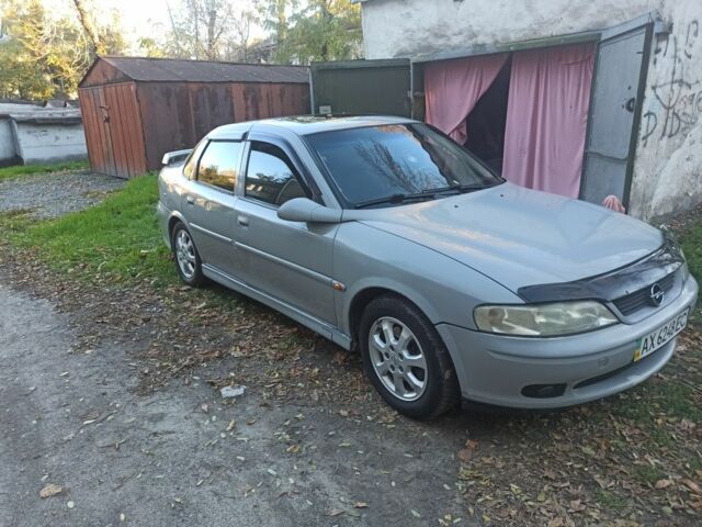 Серый Опель Вектра, объемом двигателя 1.8 л и пробегом 320 тыс. км за 2800 $, фото 6 на Automoto.ua