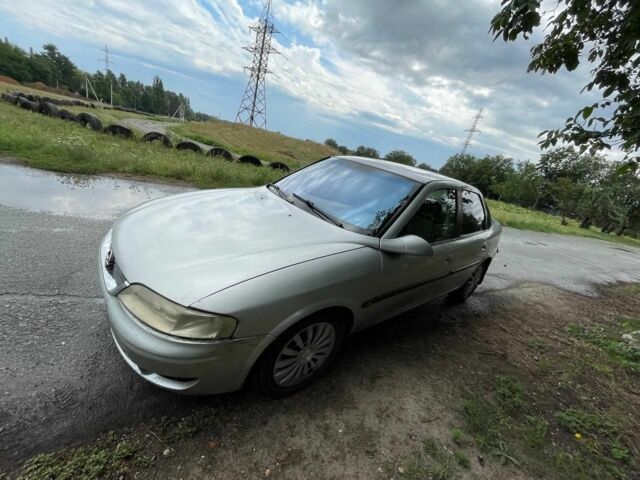 Сірий Опель Вектра, об'ємом двигуна 1.8 л та пробігом 189 тис. км за 1450 $, фото 9 на Automoto.ua
