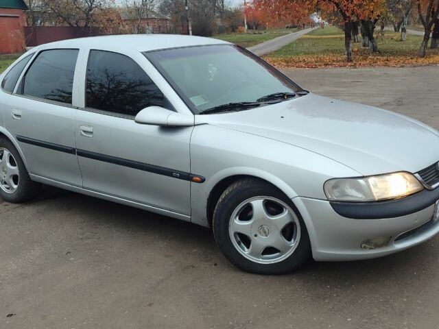 Серый Опель Вектра, объемом двигателя 1.8 л и пробегом 240 тыс. км за 2500 $, фото 3 на Automoto.ua