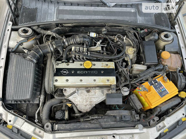 Сірий Опель Вектра, об'ємом двигуна 2 л та пробігом 363 тис. км за 3250 $, фото 23 на Automoto.ua
