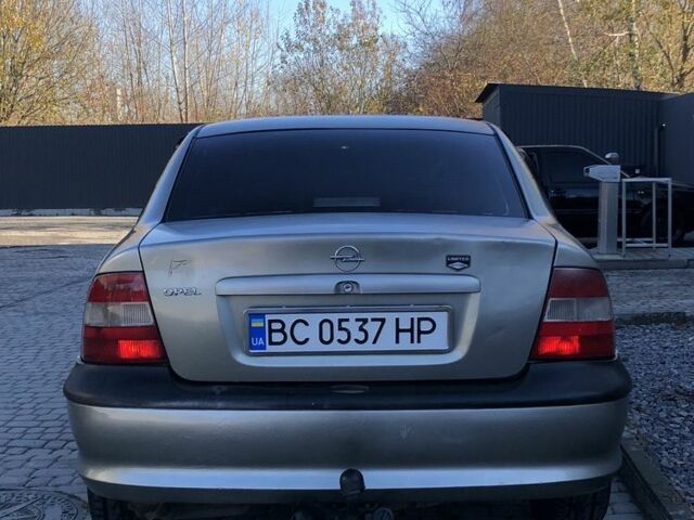 Серый Опель Вектра, объемом двигателя 1.8 л и пробегом 520 тыс. км за 2000 $, фото 3 на Automoto.ua
