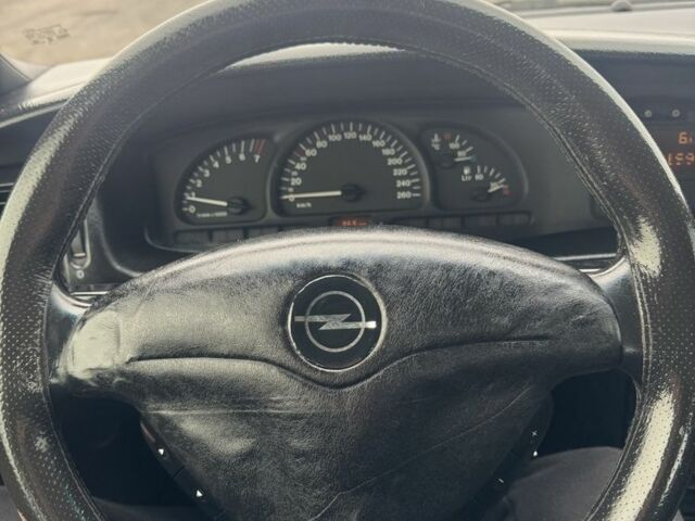 Сірий Опель Вектра, об'ємом двигуна 2 л та пробігом 319 тис. км за 1750 $, фото 18 на Automoto.ua