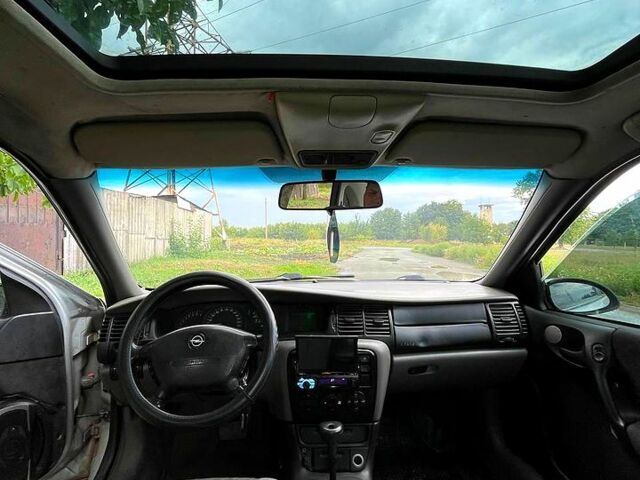 Серый Опель Вектра, объемом двигателя 1.8 л и пробегом 147 тыс. км за 1500 $, фото 2 на Automoto.ua