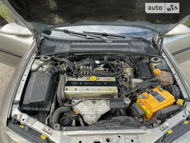Сірий Опель Вектра, об'ємом двигуна 2 л та пробігом 363 тис. км за 3250 $, фото 18 на Automoto.ua