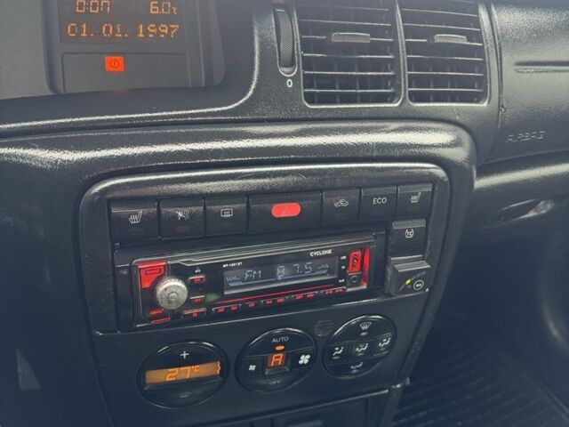 Сірий Опель Вектра, об'ємом двигуна 2 л та пробігом 319 тис. км за 1750 $, фото 16 на Automoto.ua