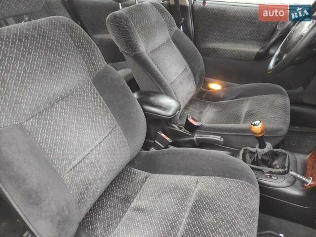 Серый Опель Вектра, объемом двигателя 2 л и пробегом 292 тыс. км за 1900 $, фото 9 на Automoto.ua